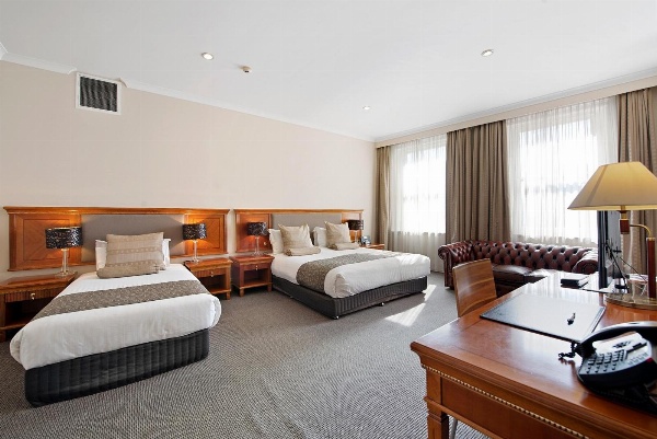 The Grand Hotel Launceston image 6